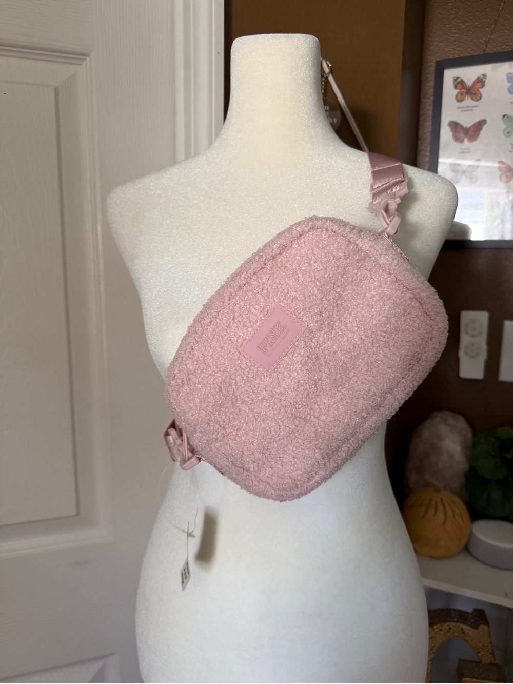 NWT PINK Victoria's Secret Sherpa Crossbody Fanny Pack Belt Bag